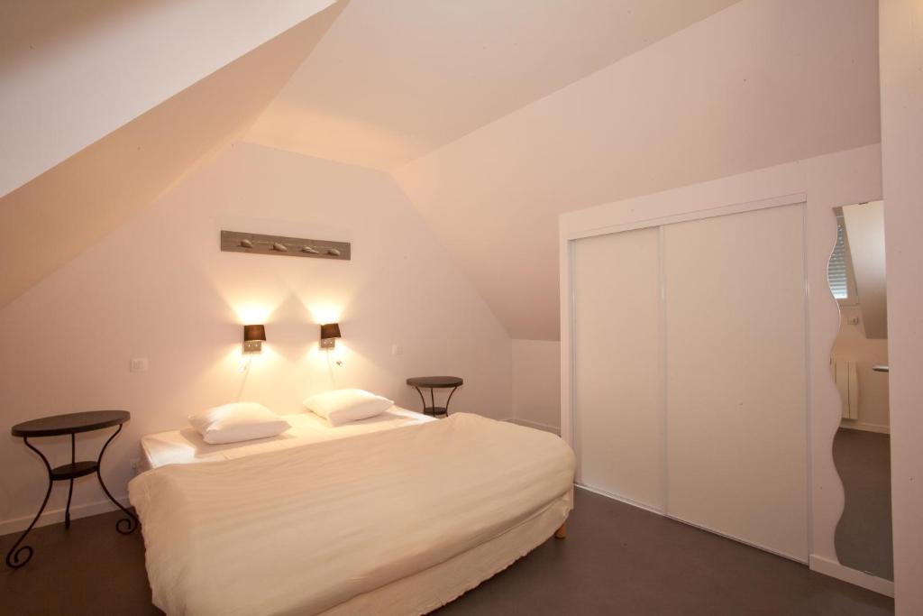 Residence Le Bois Flotte Merville-Franceville-Plage Quarto foto