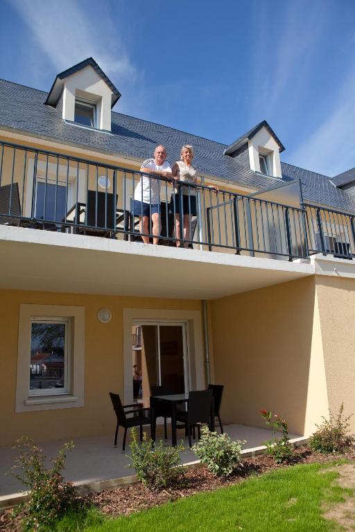 Residence Le Bois Flotte Merville-Franceville-Plage Quarto foto