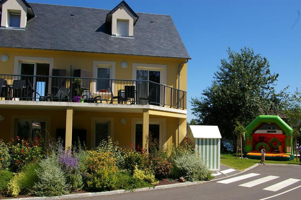 Residence Le Bois Flotte Merville-Franceville-Plage Exterior foto